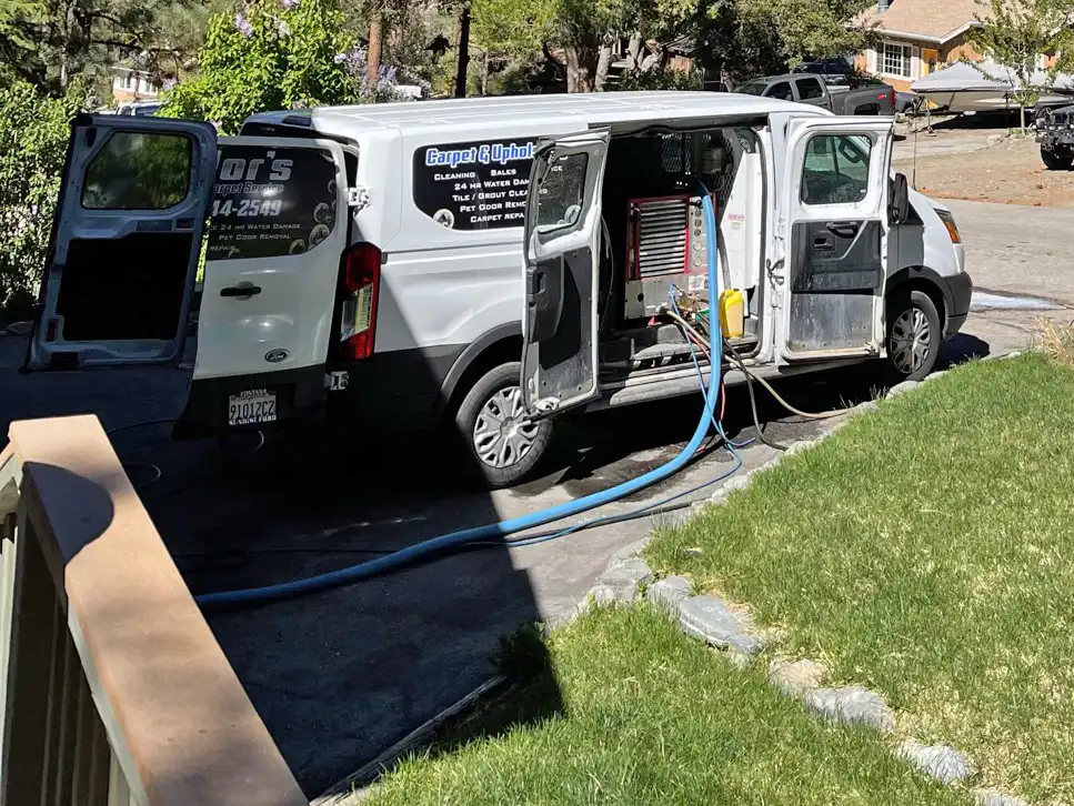 Upholstery Cleaning in Oak Hills, California (6445)